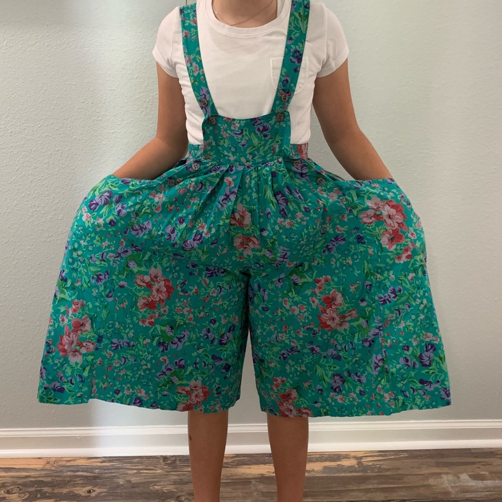 Komil Hawaii Girls Floral skort jumper size 10